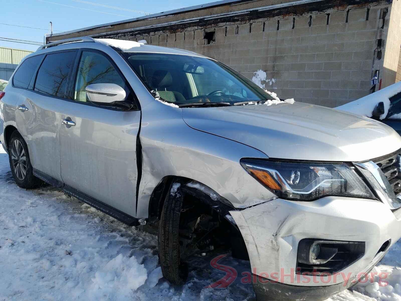 5N1DR2MN8JC637139 2018 NISSAN PATHFINDER