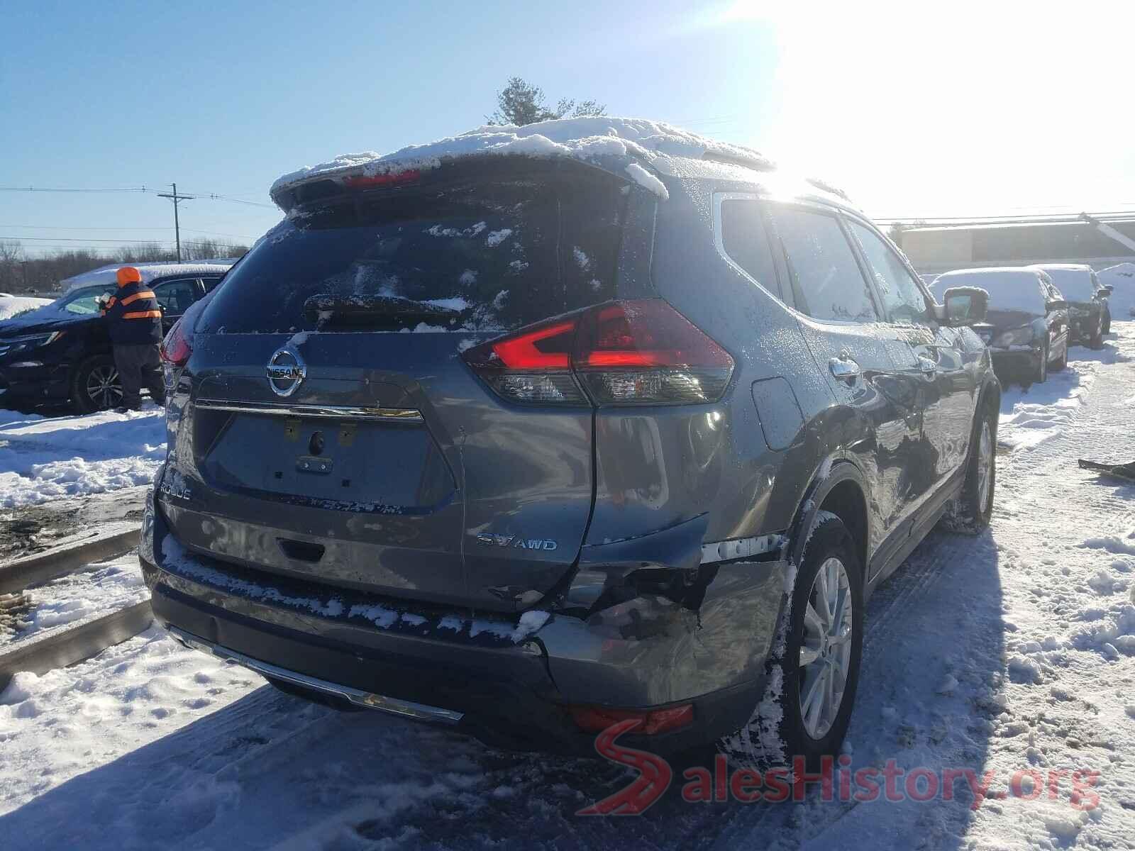 KNMAT2MV4JP549139 2018 NISSAN ROGUE