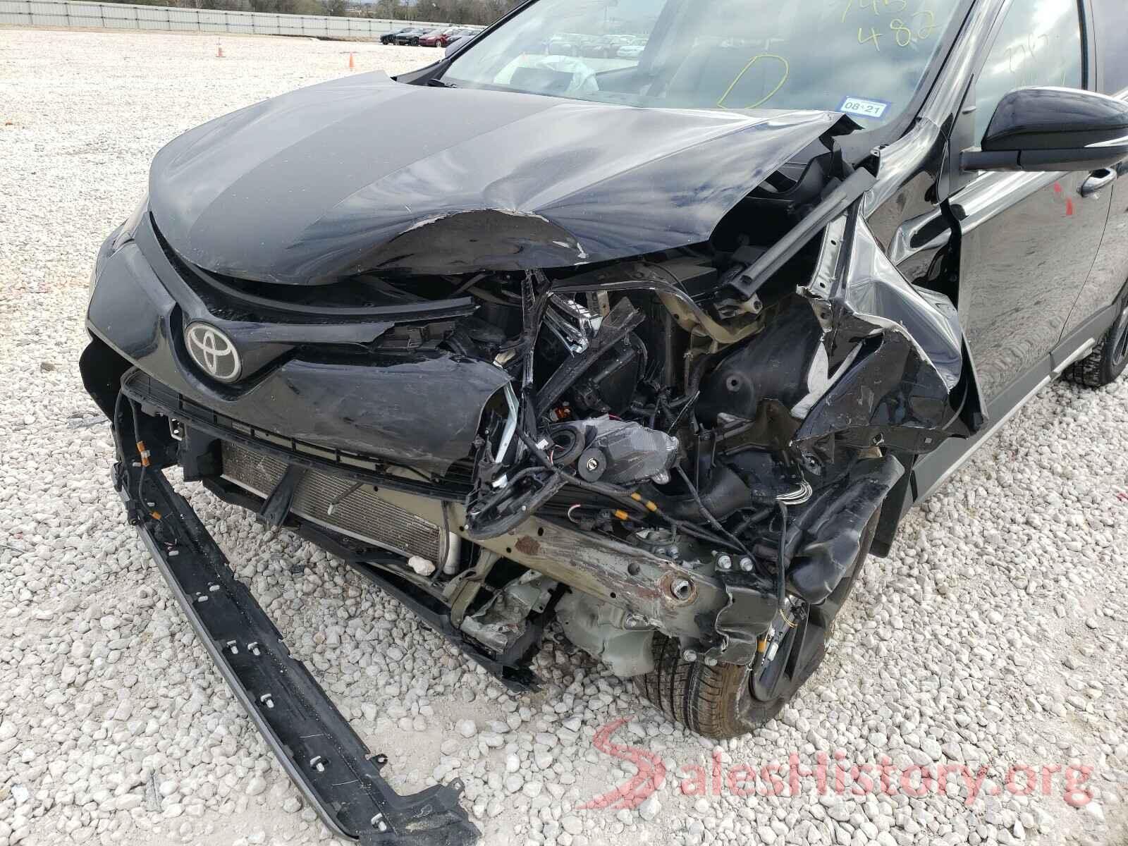 2T3RFREV3JW745482 2018 TOYOTA RAV4