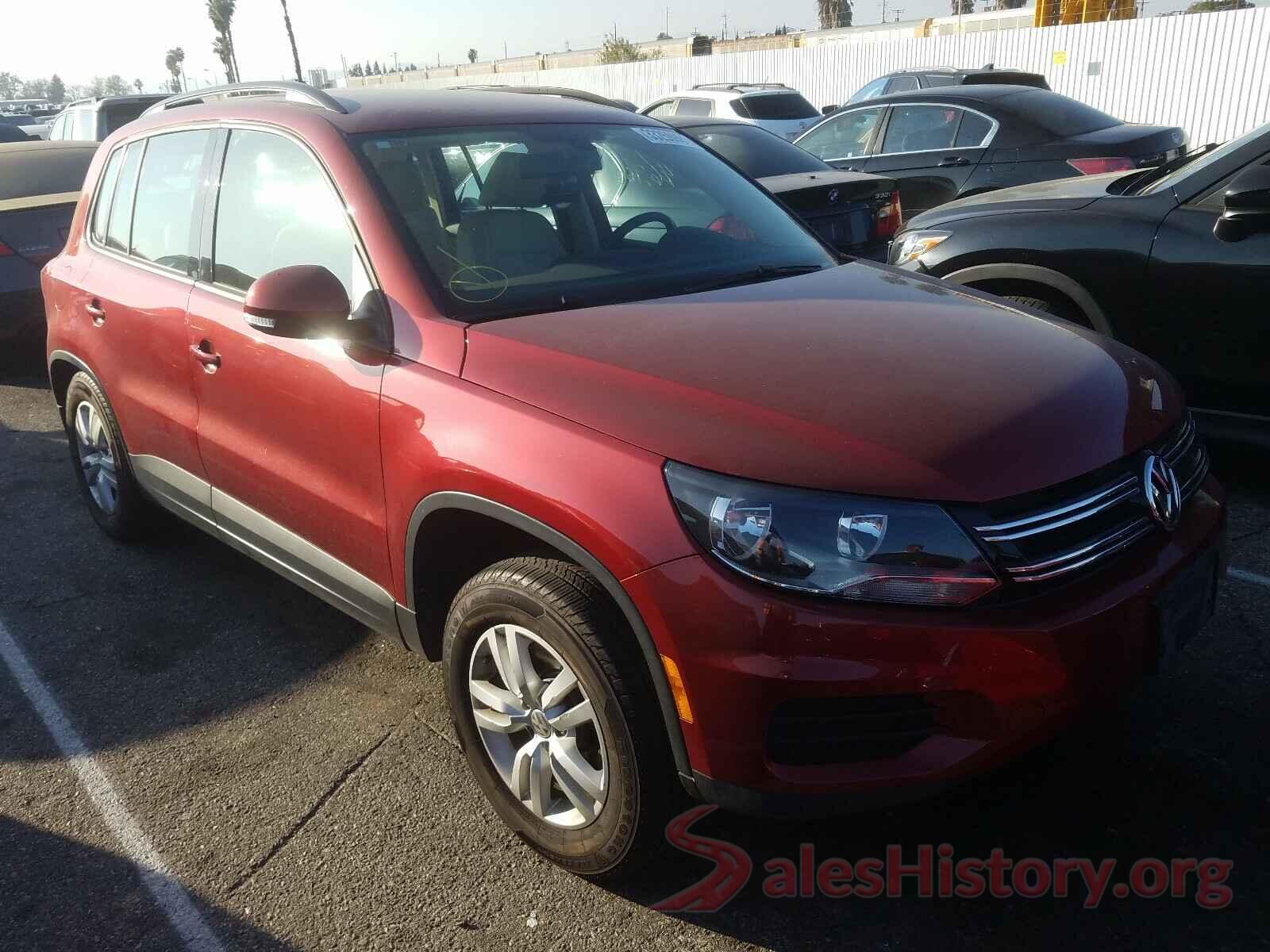 WVGAV7AX3GW050131 2016 VOLKSWAGEN TIGUAN