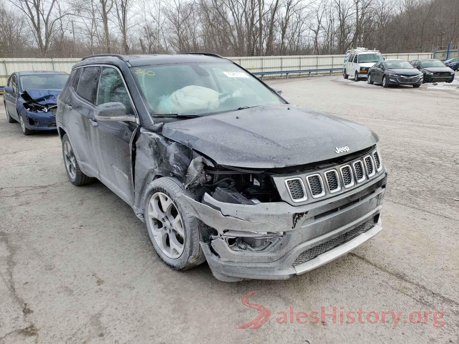 3C4NJDCB9JT259596 2018 JEEP COMPASS