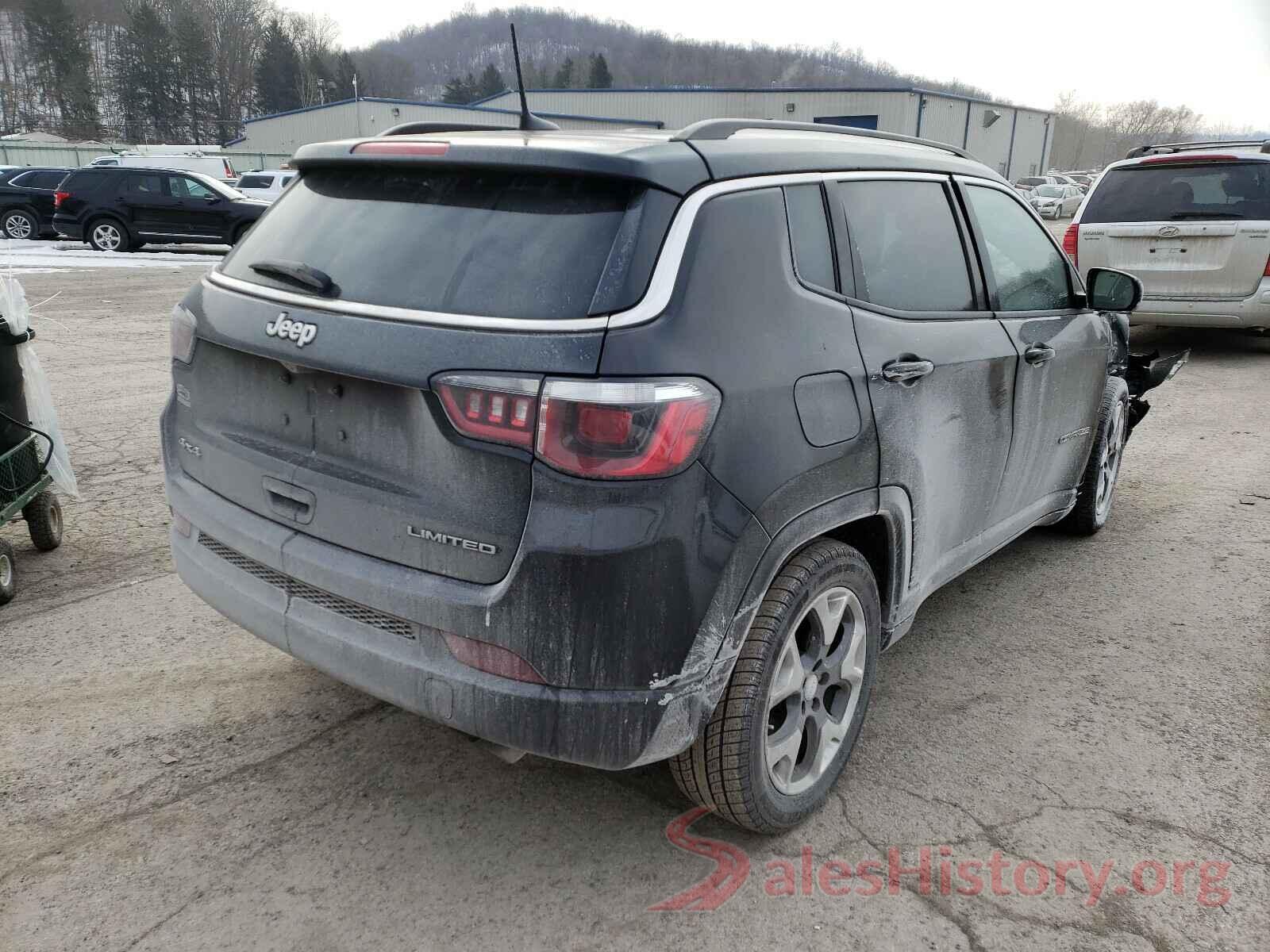 3C4NJDCB9JT259596 2018 JEEP COMPASS