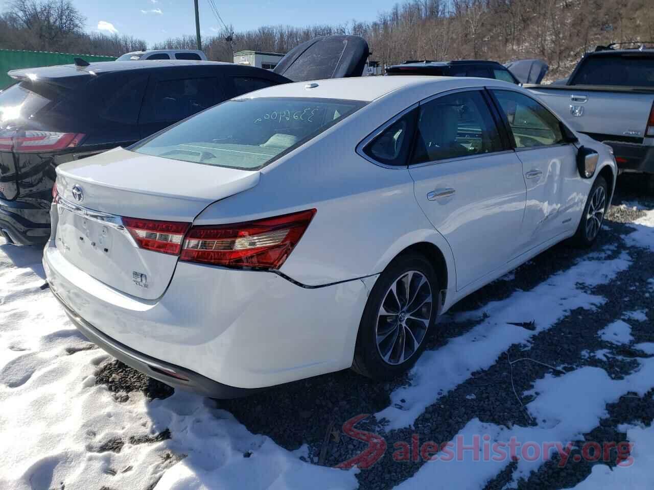 4T1BD1EB4JU064013 2018 TOYOTA AVALON