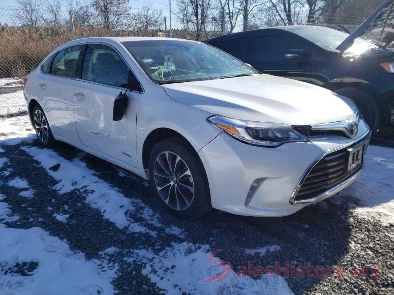 4T1BD1EB4JU064013 2018 TOYOTA AVALON