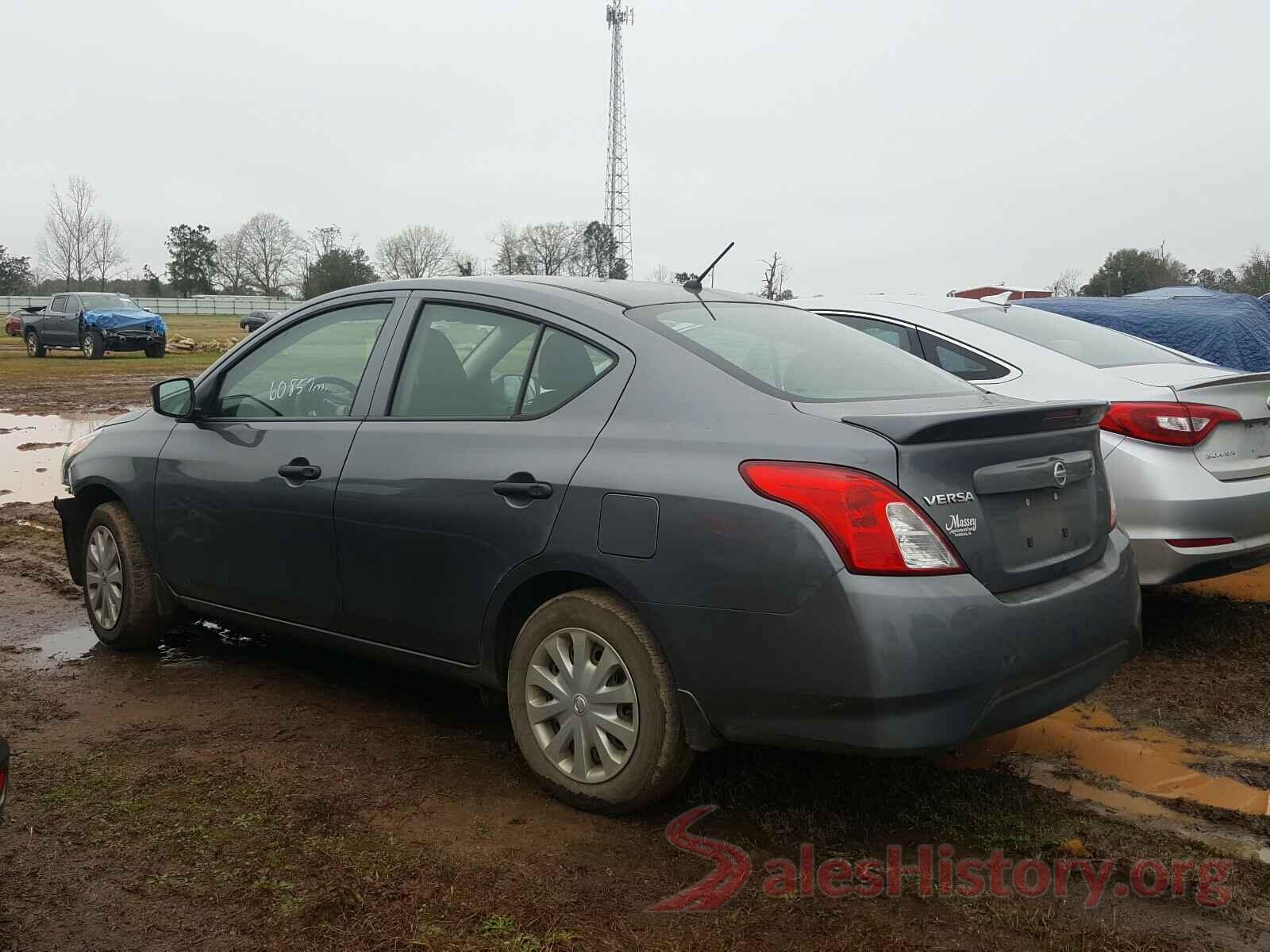 3N1CN7AP9JL853815 2018 NISSAN VERSA