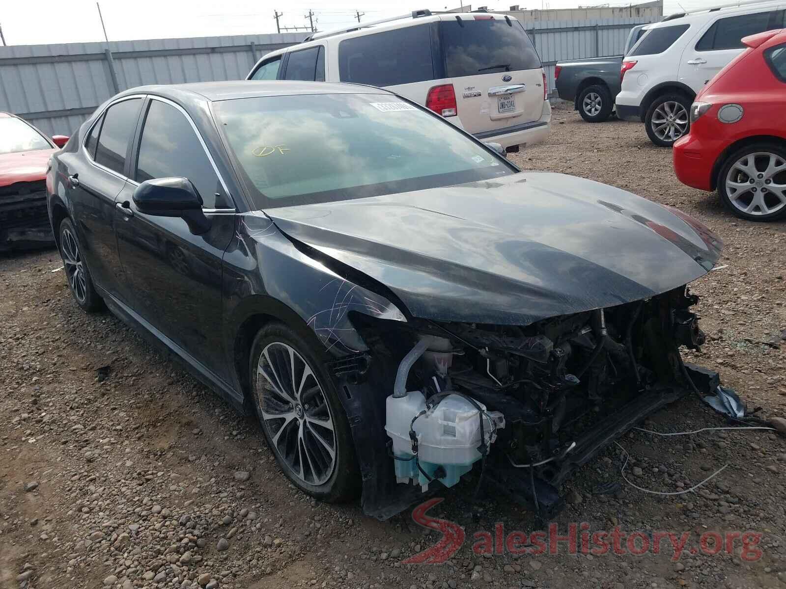 4T1B11HK7JU665954 2018 TOYOTA CAMRY