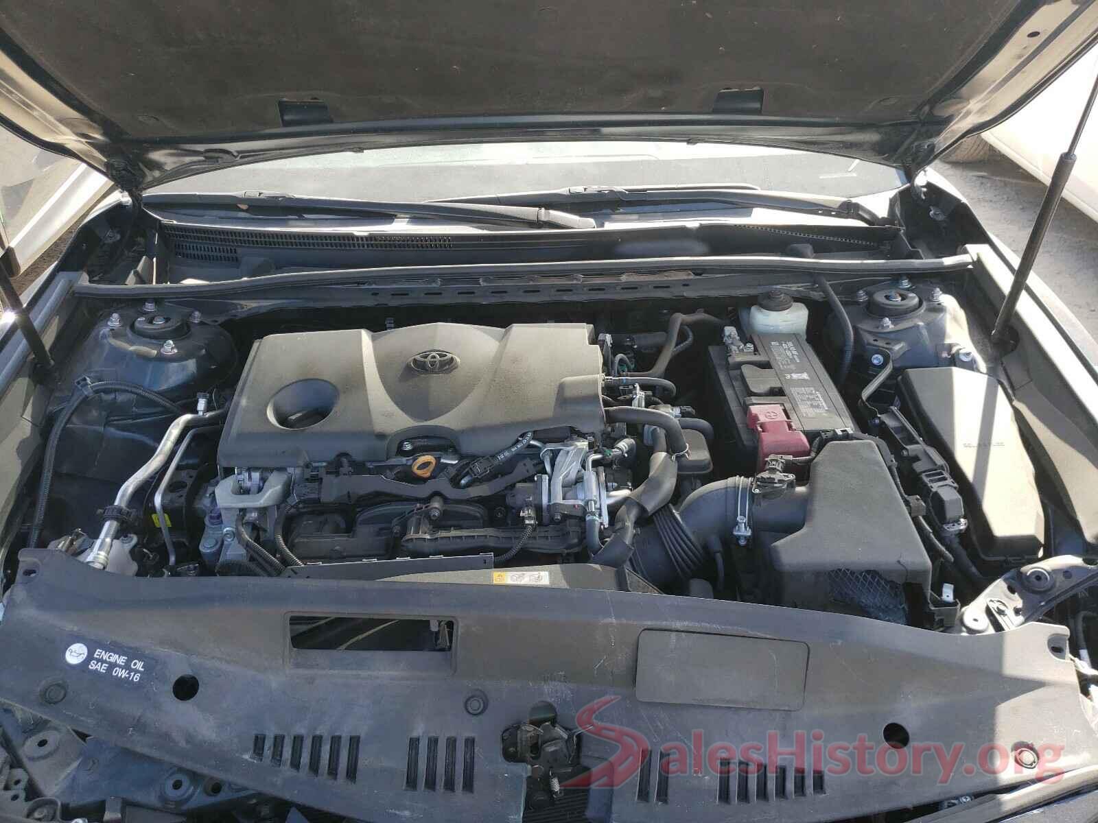 4T1B11HK7JU569810 2018 TOYOTA CAMRY