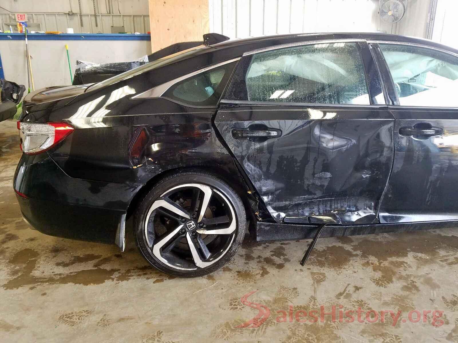 1HGCV1F3XJA000980 2018 HONDA ACCORD