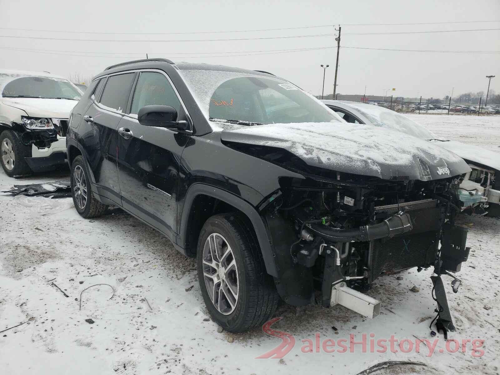 3C4NJDBB1JT142659 2018 JEEP COMPASS