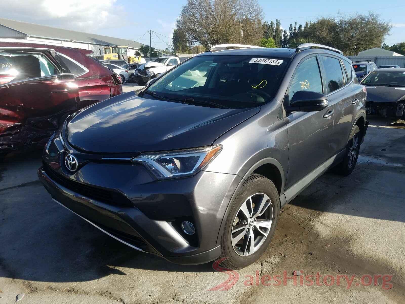 JTMWFREV2GJ071335 2016 TOYOTA RAV4