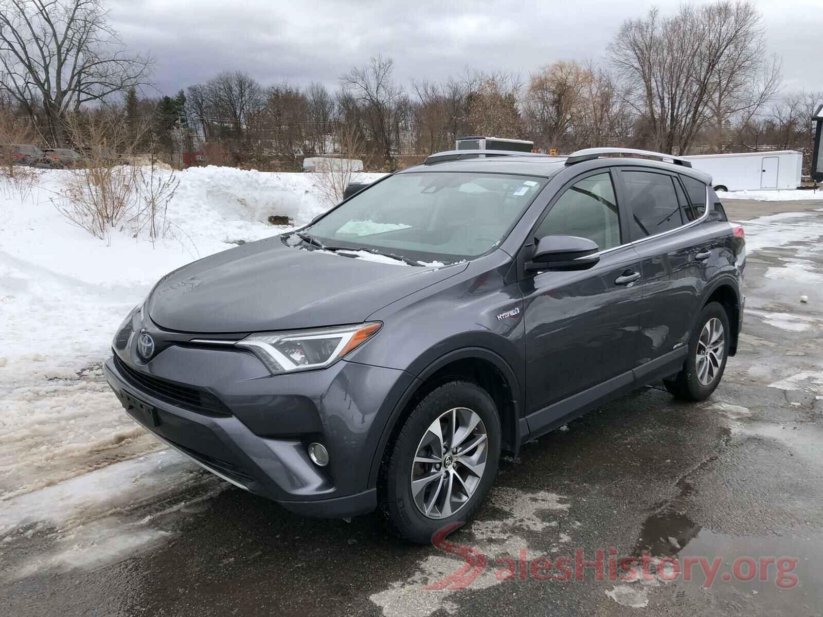 JTMRJREV1HD093192 2017 TOYOTA RAV4