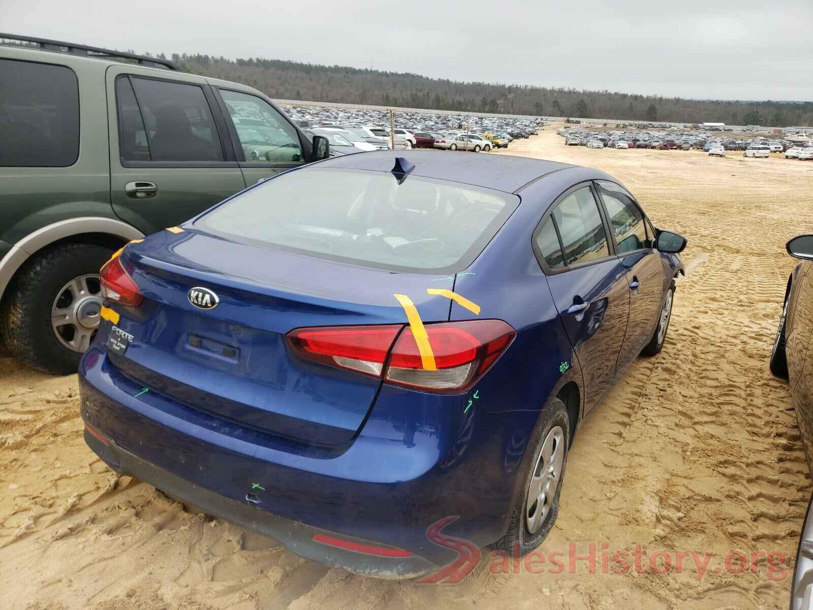 3KPFK4A79JE184709 2018 KIA FORTE