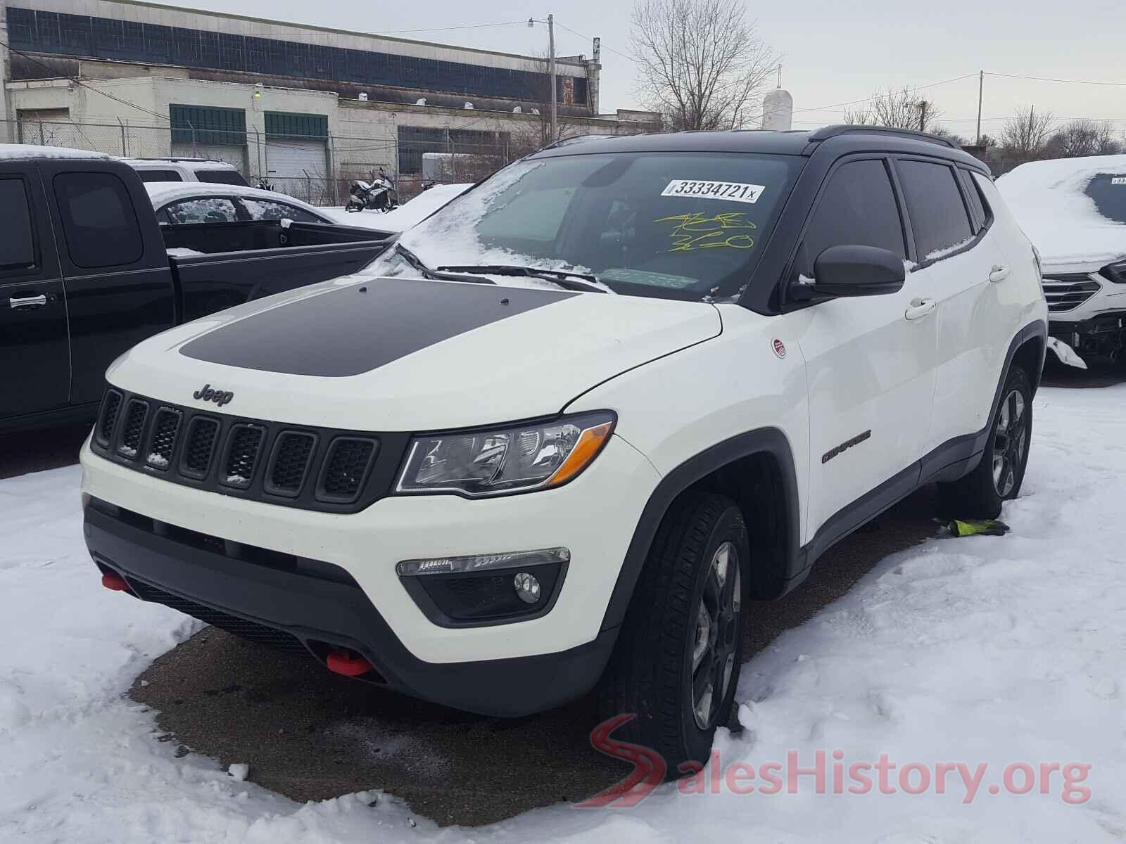 3C4NJDDB1JT470032 2018 JEEP COMPASS