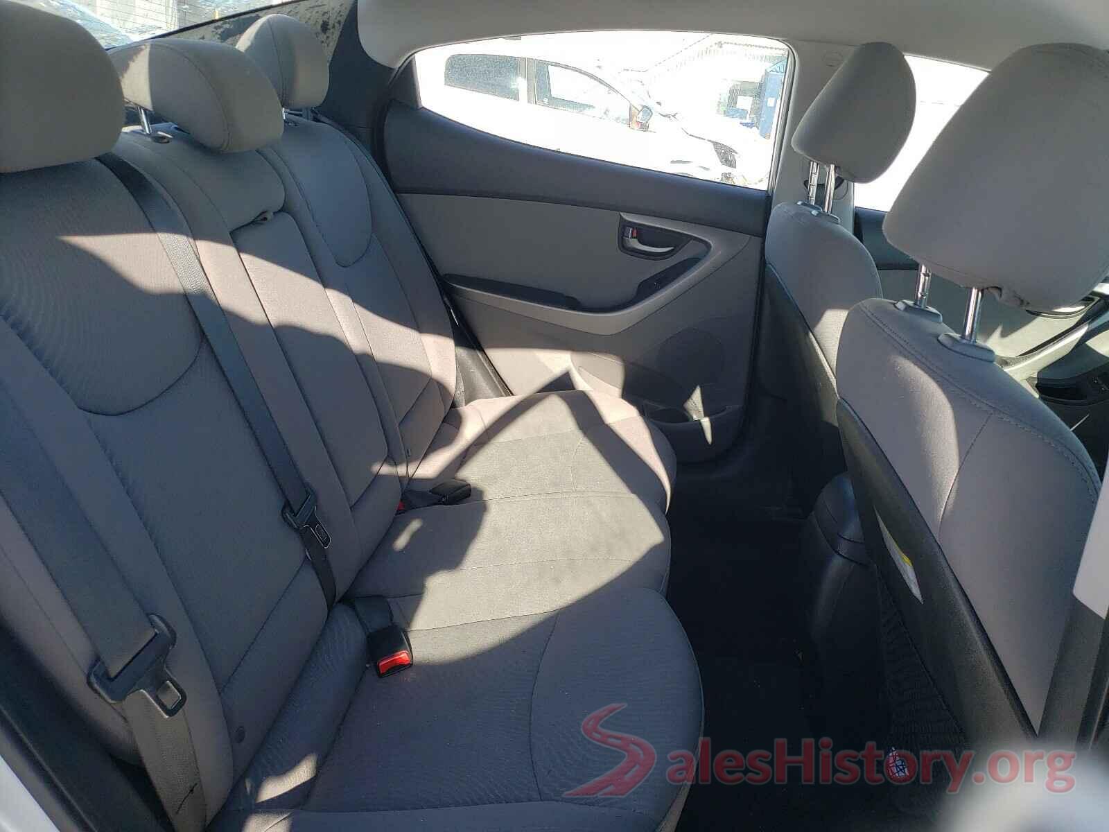 5NPDH4AE7GH708626 2016 HYUNDAI ELANTRA