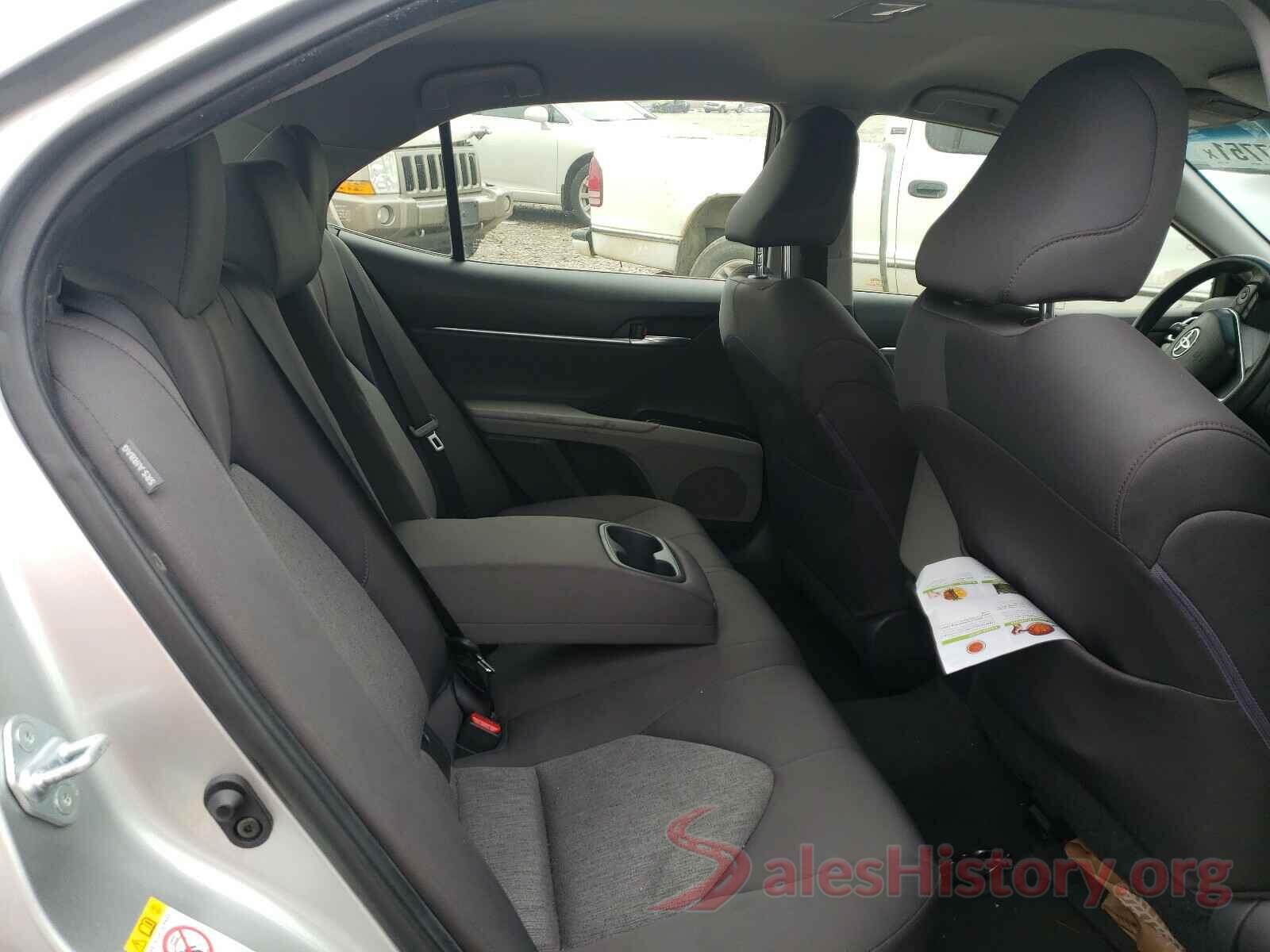 JTNB11HK9J3021586 2018 TOYOTA CAMRY