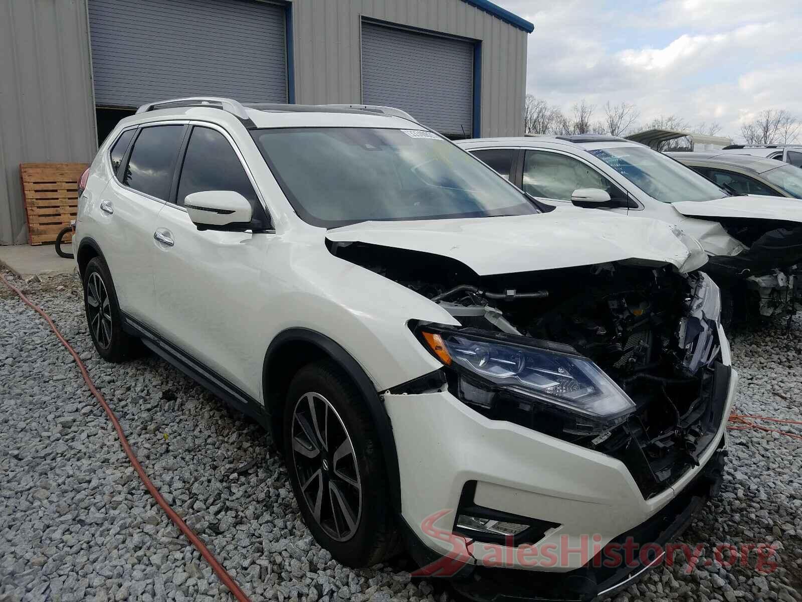 JN8AT2MV8JW322983 2018 NISSAN ROGUE