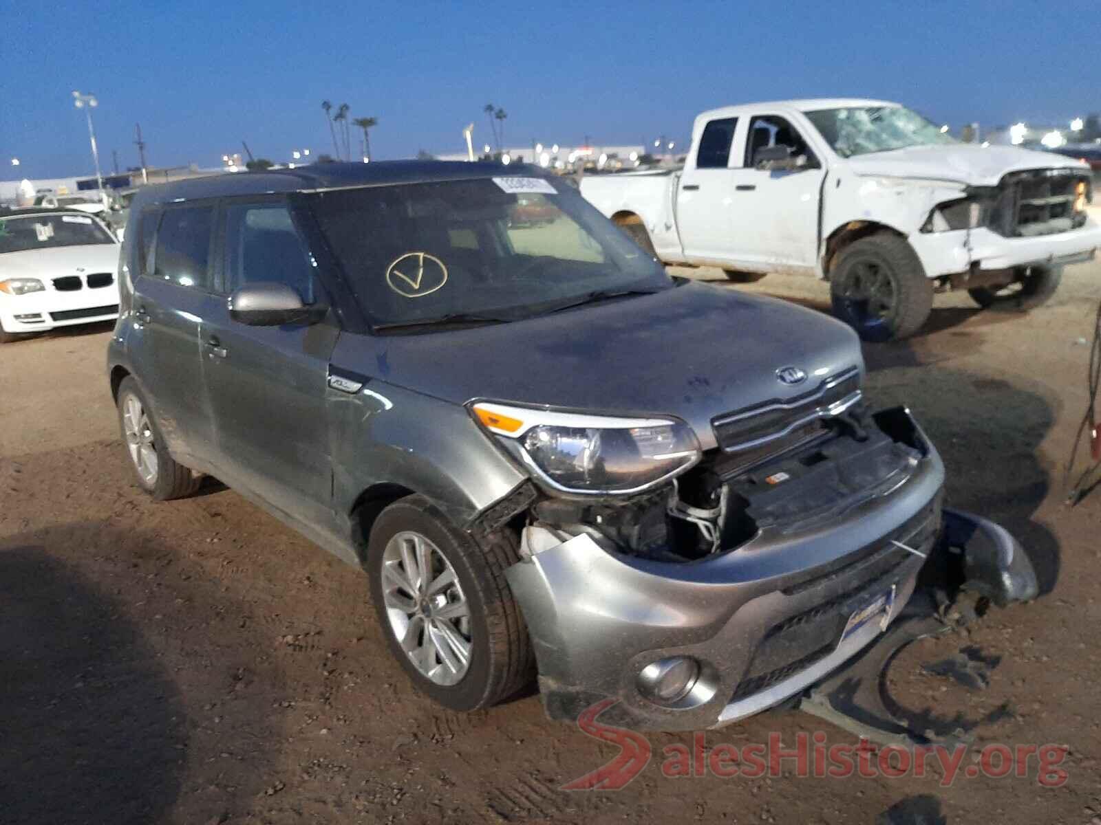 KNDJP3A51J7585997 2018 KIA SOUL