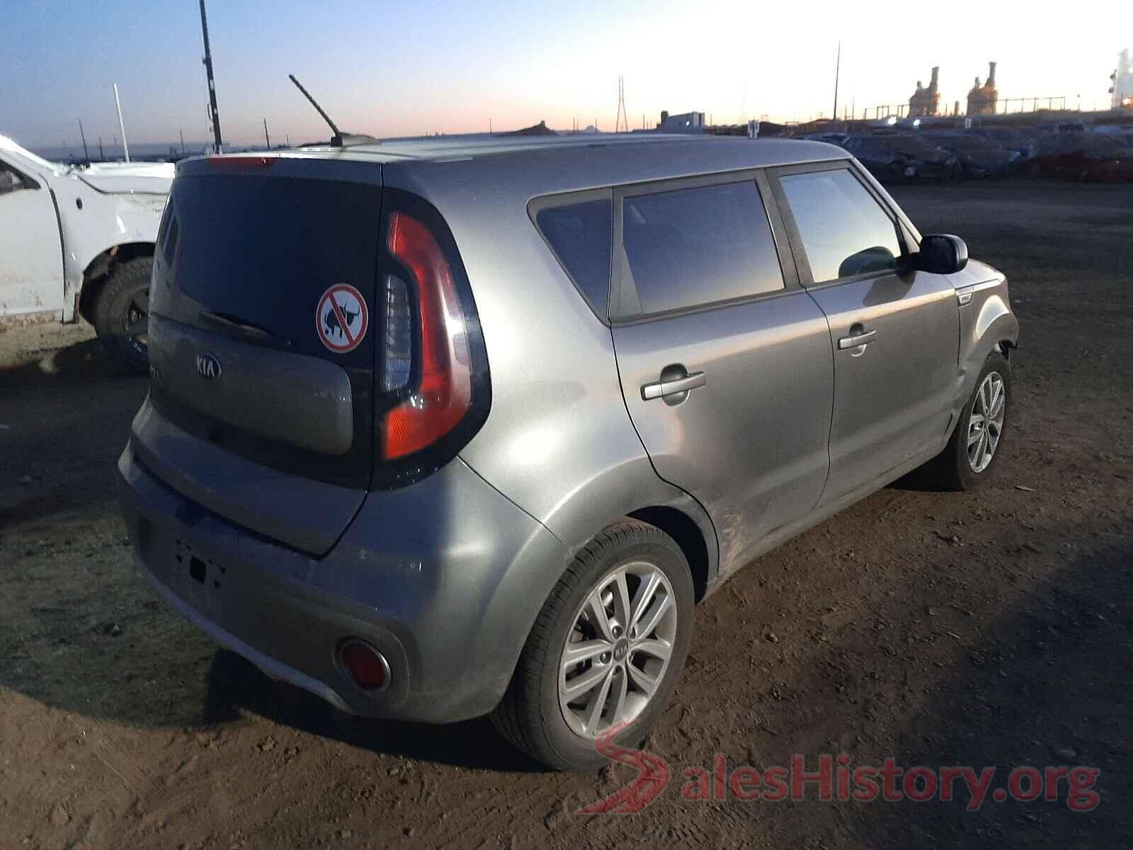 KNDJP3A51J7585997 2018 KIA SOUL