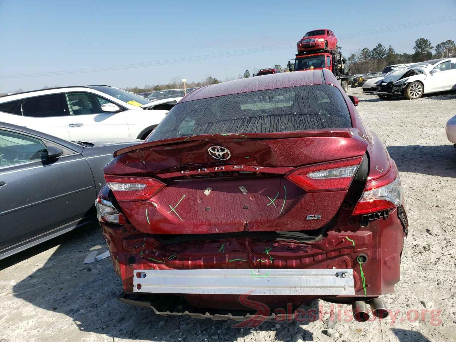 4T1B11HK4JU511847 2018 TOYOTA CAMRY