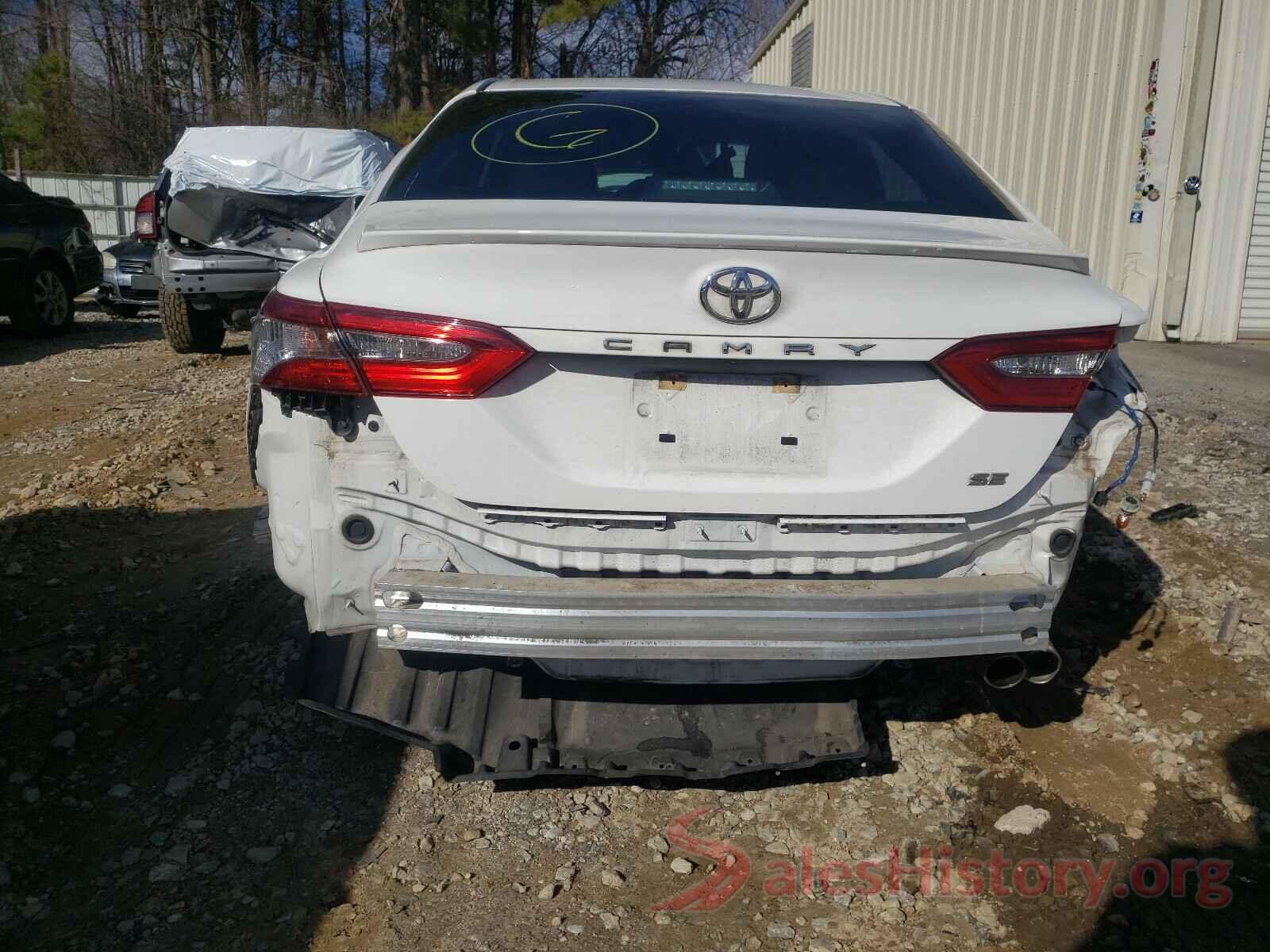 4T1B11HK6JU547569 2018 TOYOTA CAMRY