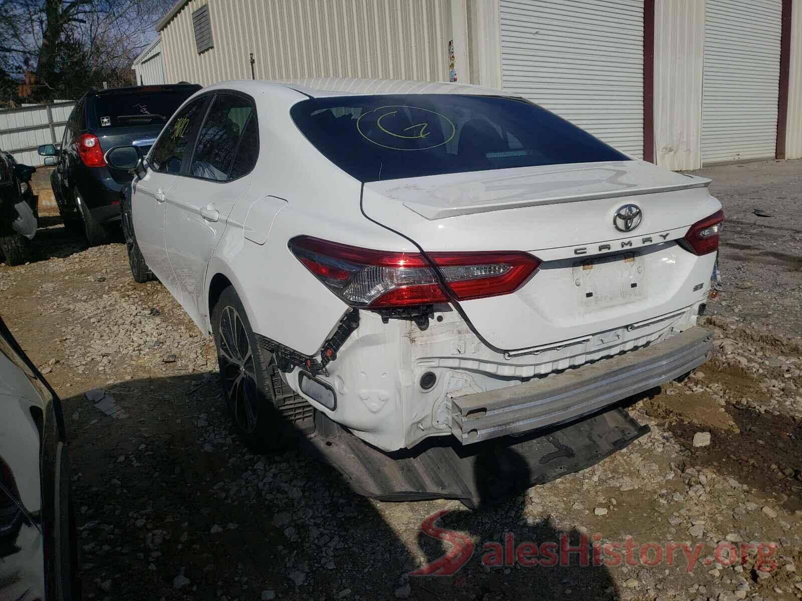 4T1B11HK6JU547569 2018 TOYOTA CAMRY