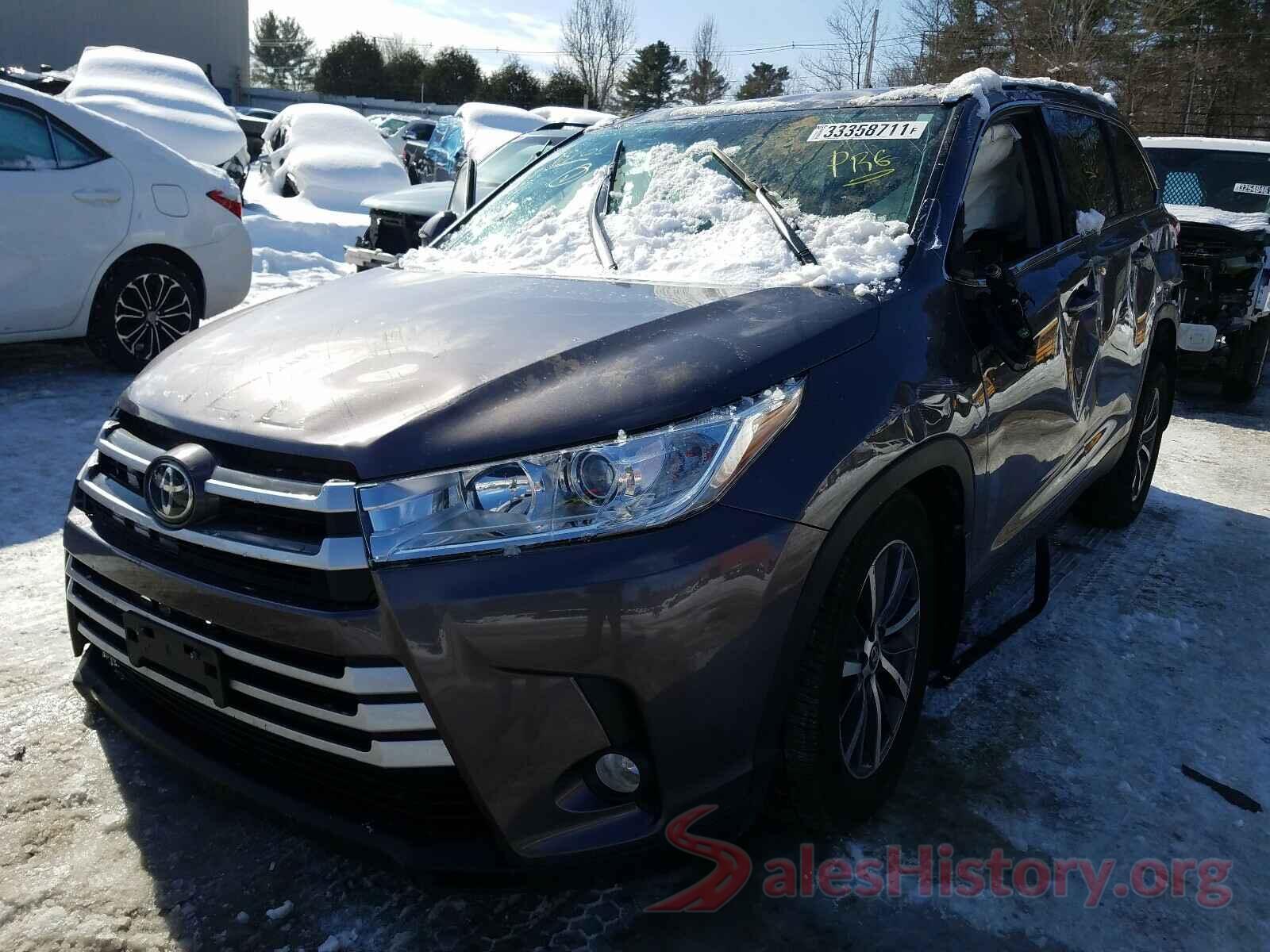 5TDJZRFH3KS581697 2019 TOYOTA HIGHLANDER