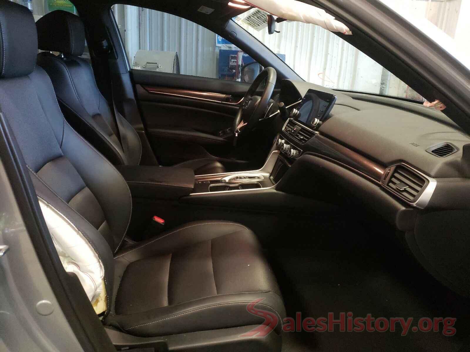 1HGCV2F37JA050578 2018 HONDA ACCORD