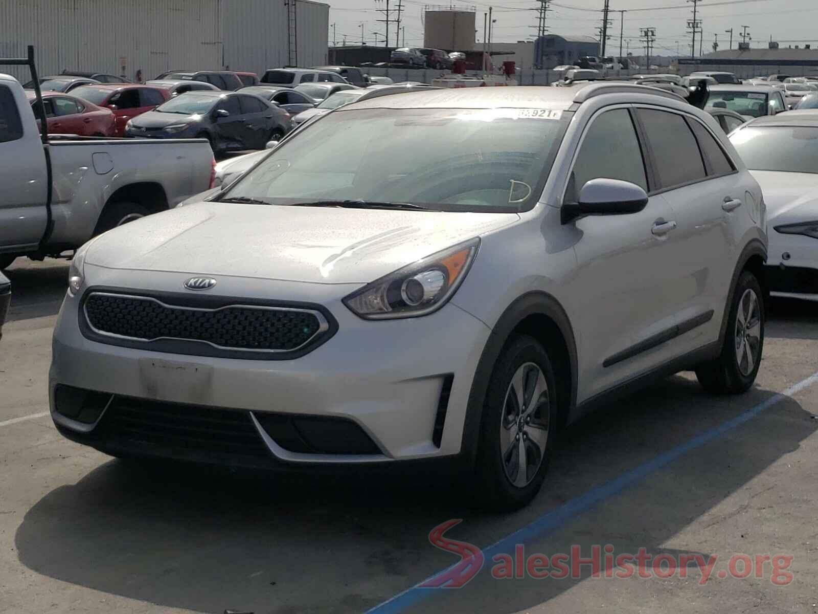 KNDCB3LC7J5212073 2018 KIA NIRO