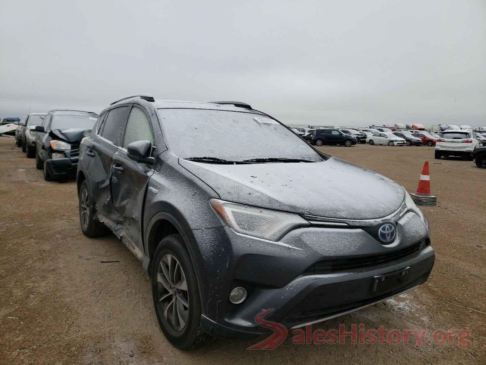 JTMRJREV7HD081127 2017 TOYOTA RAV4