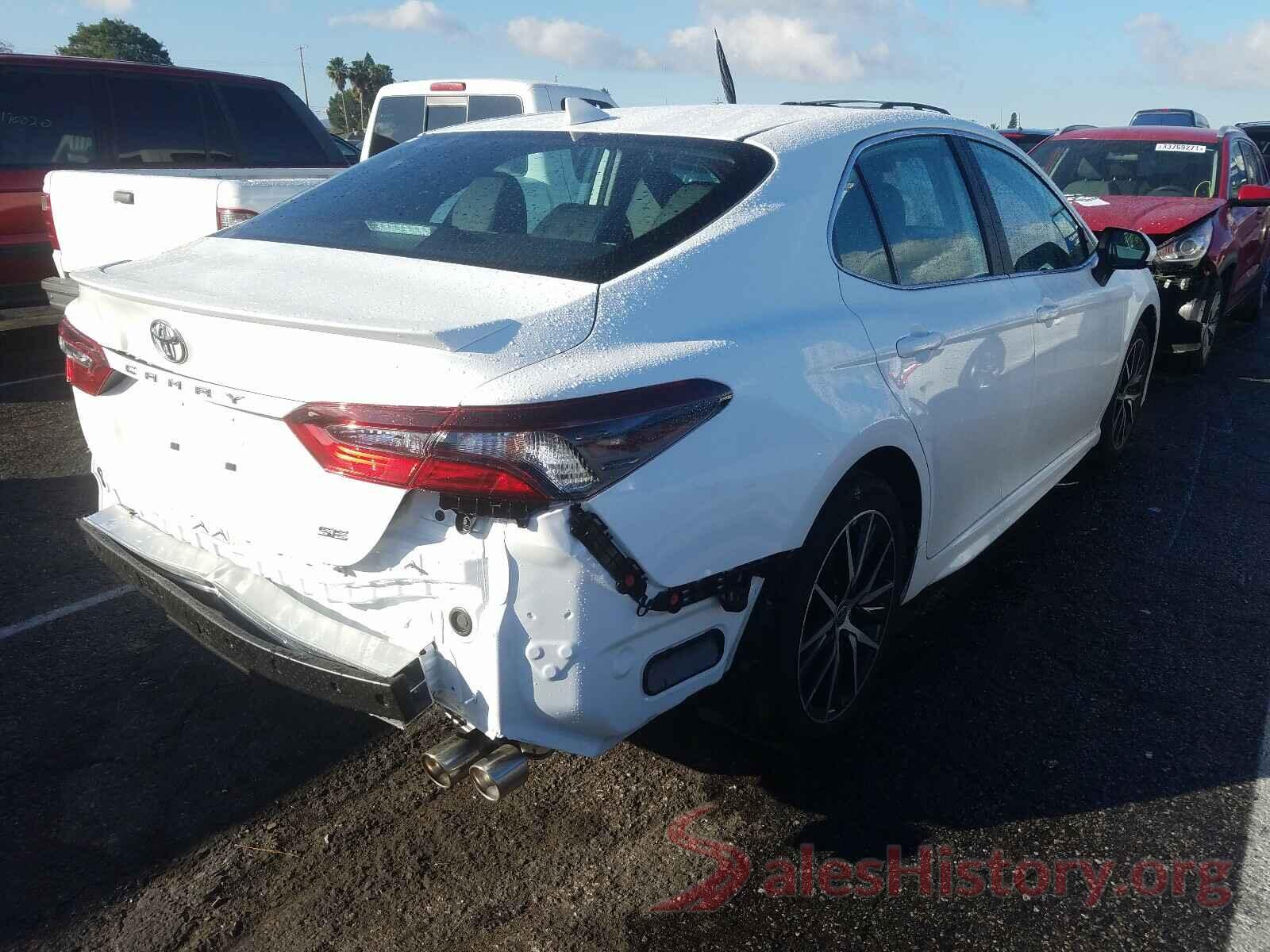 4T1G11AK1MU413640 2021 TOYOTA CAMRY