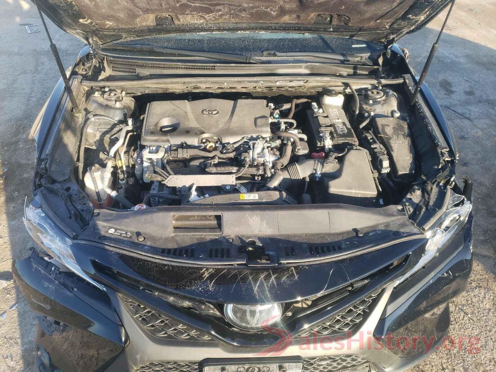 4T1B11HK7JU090058 2018 TOYOTA CAMRY