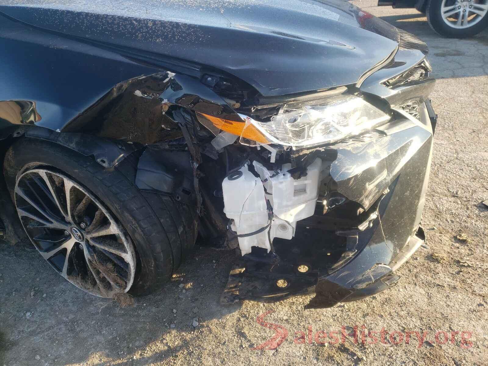 4T1B11HK7JU090058 2018 TOYOTA CAMRY