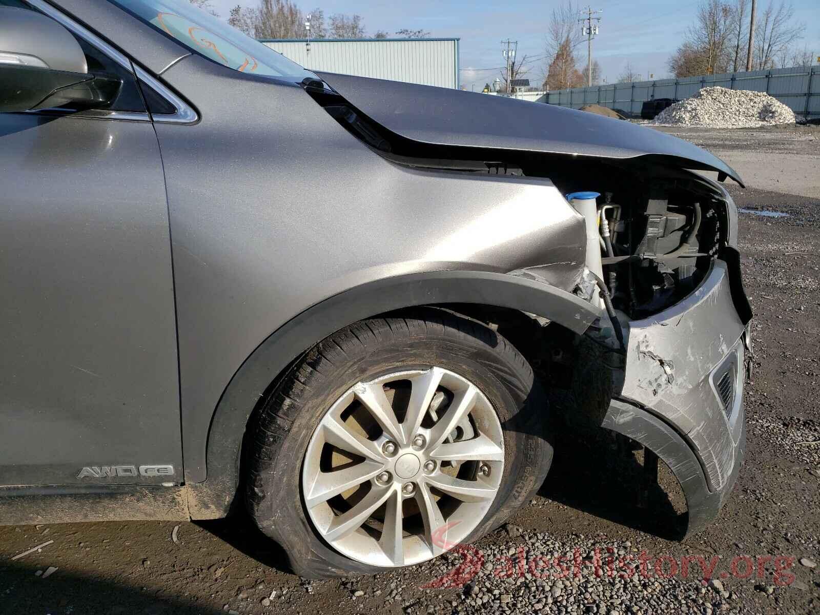 5XYPGDA51HG217607 2017 KIA SORENTO