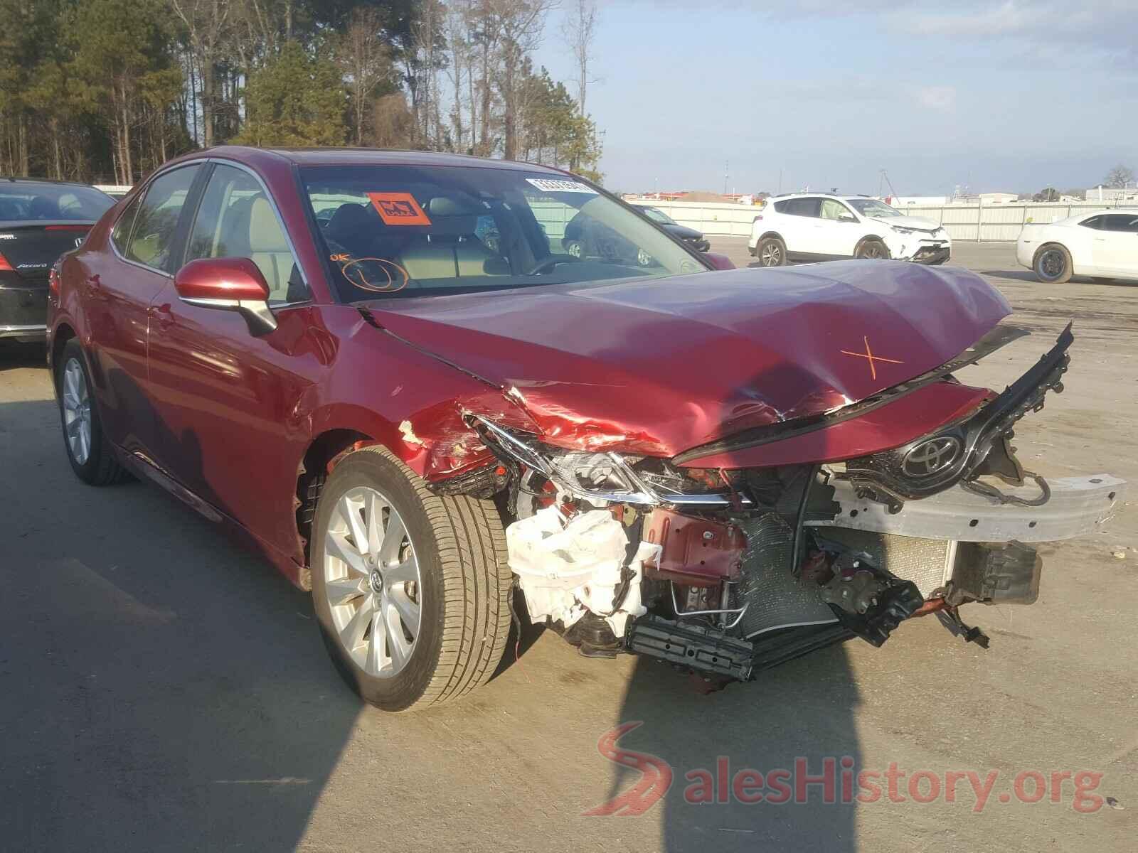 4T1B11HK1JU519632 2018 TOYOTA CAMRY