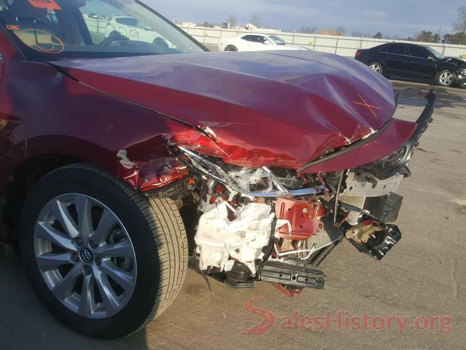 4T1B11HK1JU519632 2018 TOYOTA CAMRY