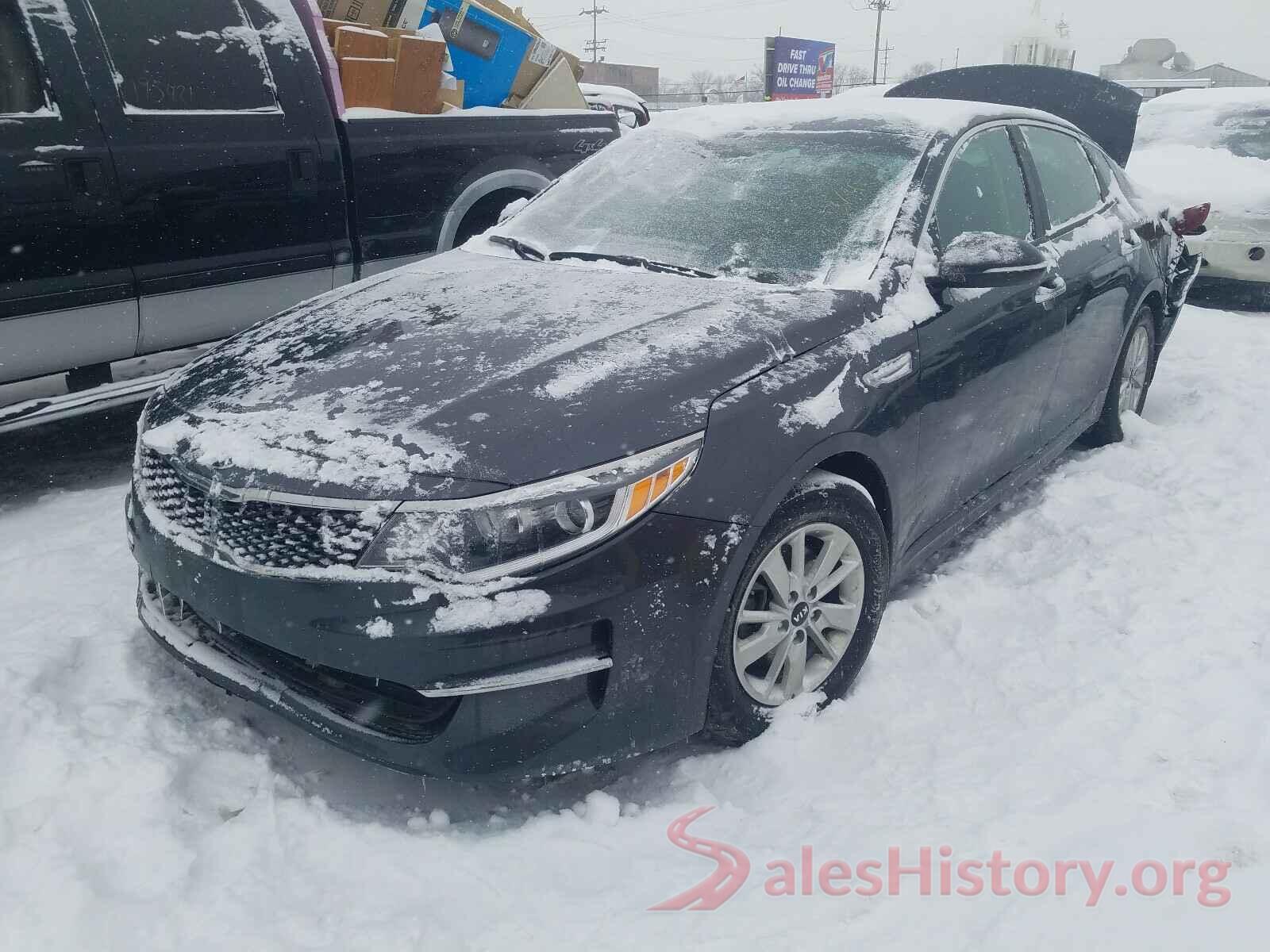 KNAGT4L34J5211920 2018 KIA OPTIMA