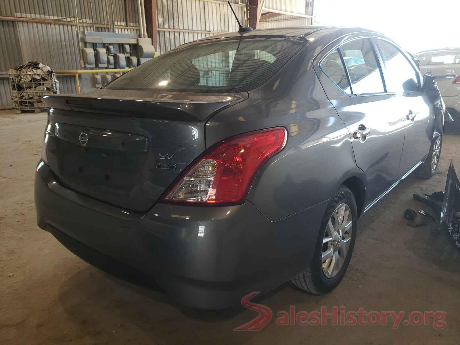 3N1CN7AP1JL818217 2018 NISSAN VERSA