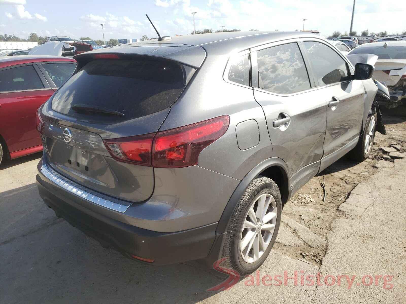 JN1BJ1CP2JW108724 2018 NISSAN ROGUE