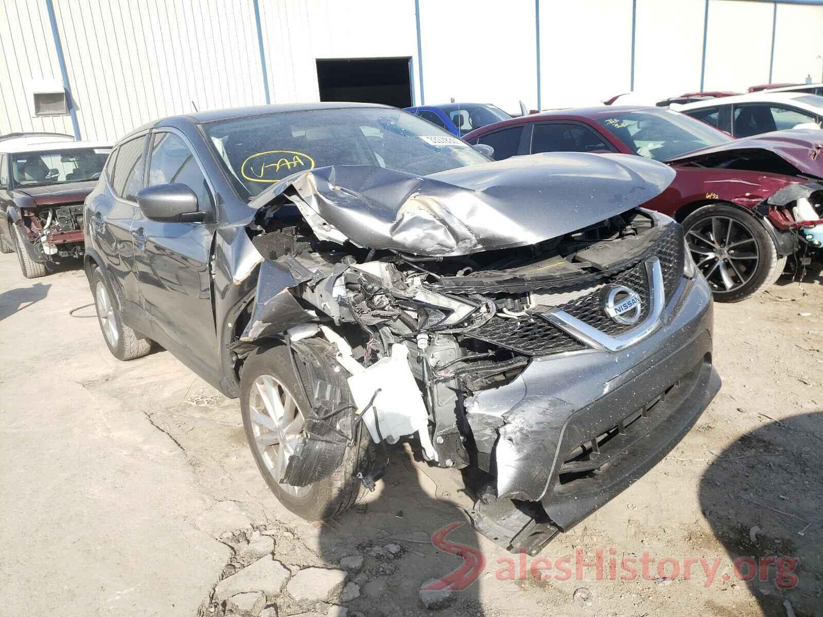 JN1BJ1CP2JW108724 2018 NISSAN ROGUE