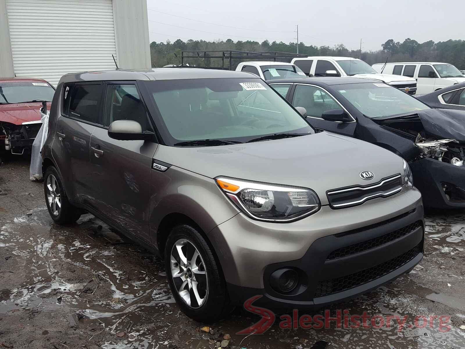 KNDJN2A26J7523551 2018 KIA SOUL