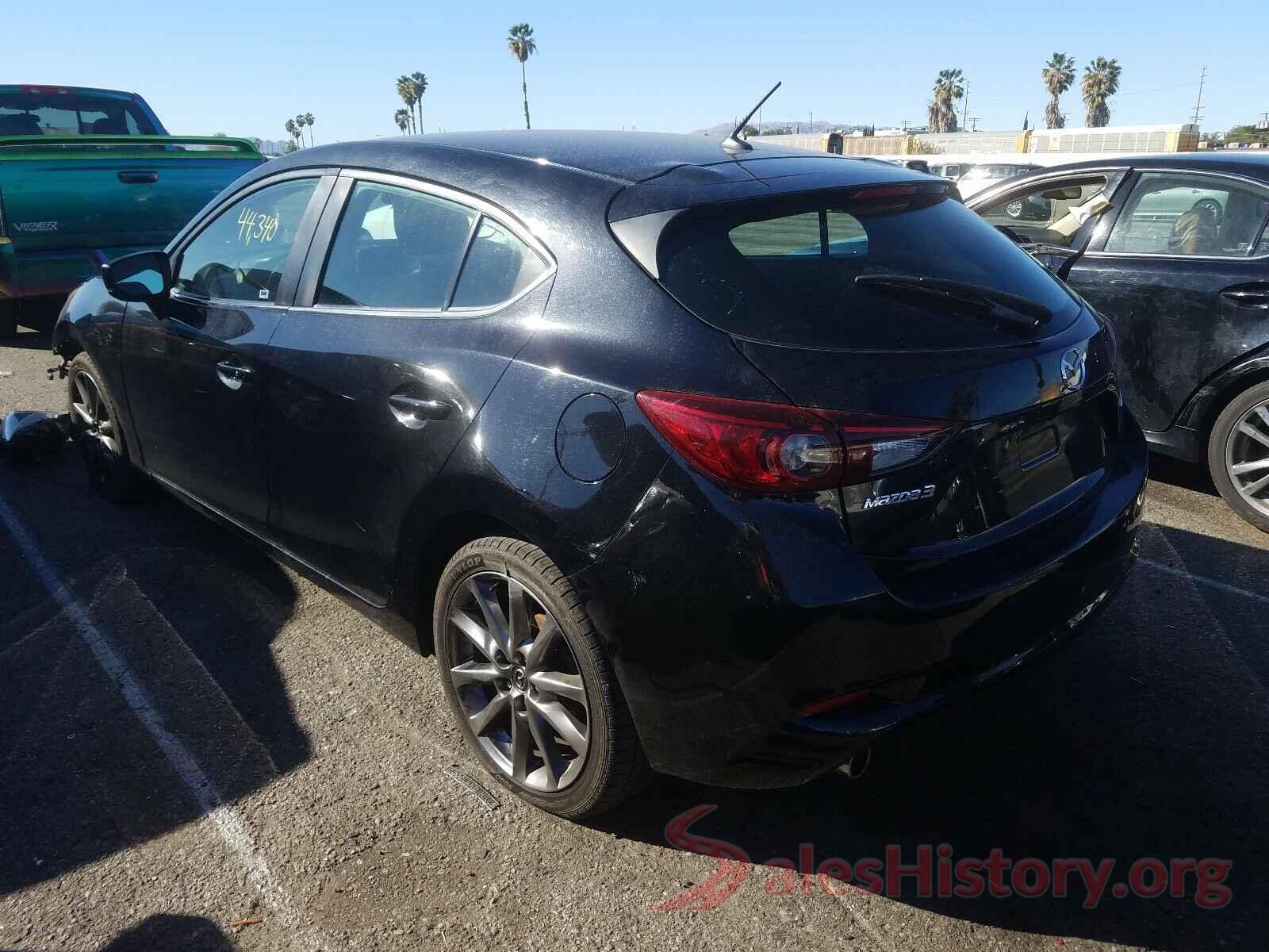 3MZBN1L31JM209796 2018 MAZDA 3