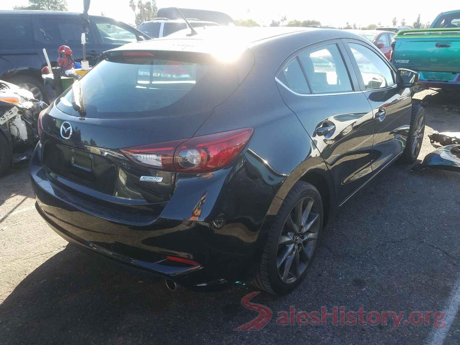 3MZBN1L31JM209796 2018 MAZDA 3