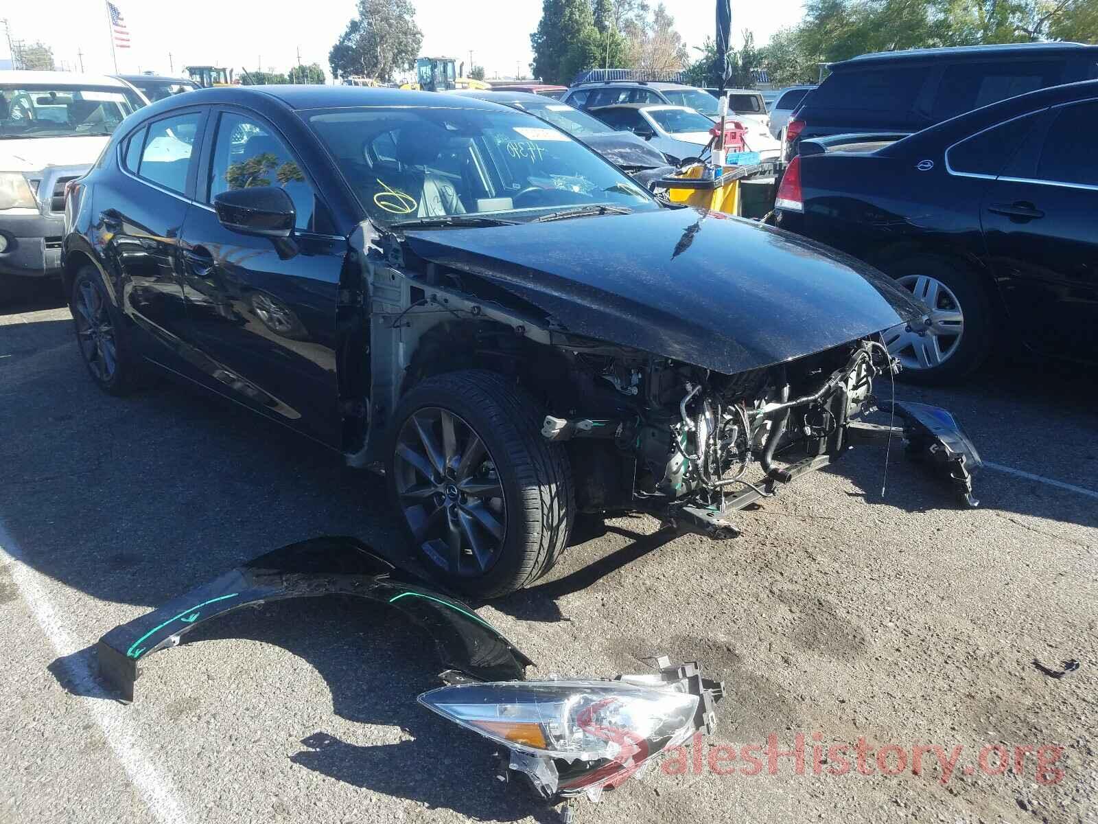 3MZBN1L31JM209796 2018 MAZDA 3