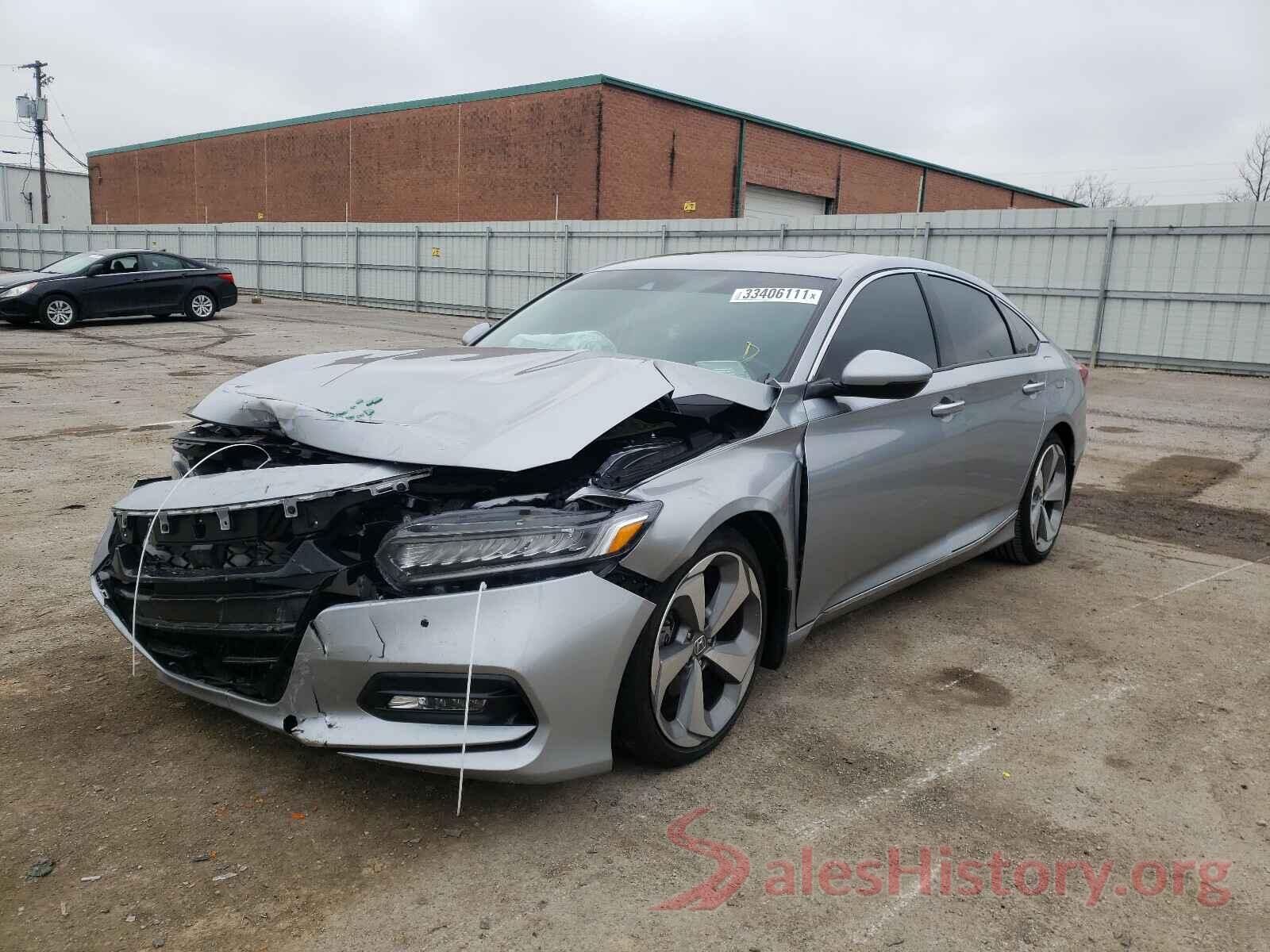 1HGCV1F9XJA119746 2018 HONDA ACCORD