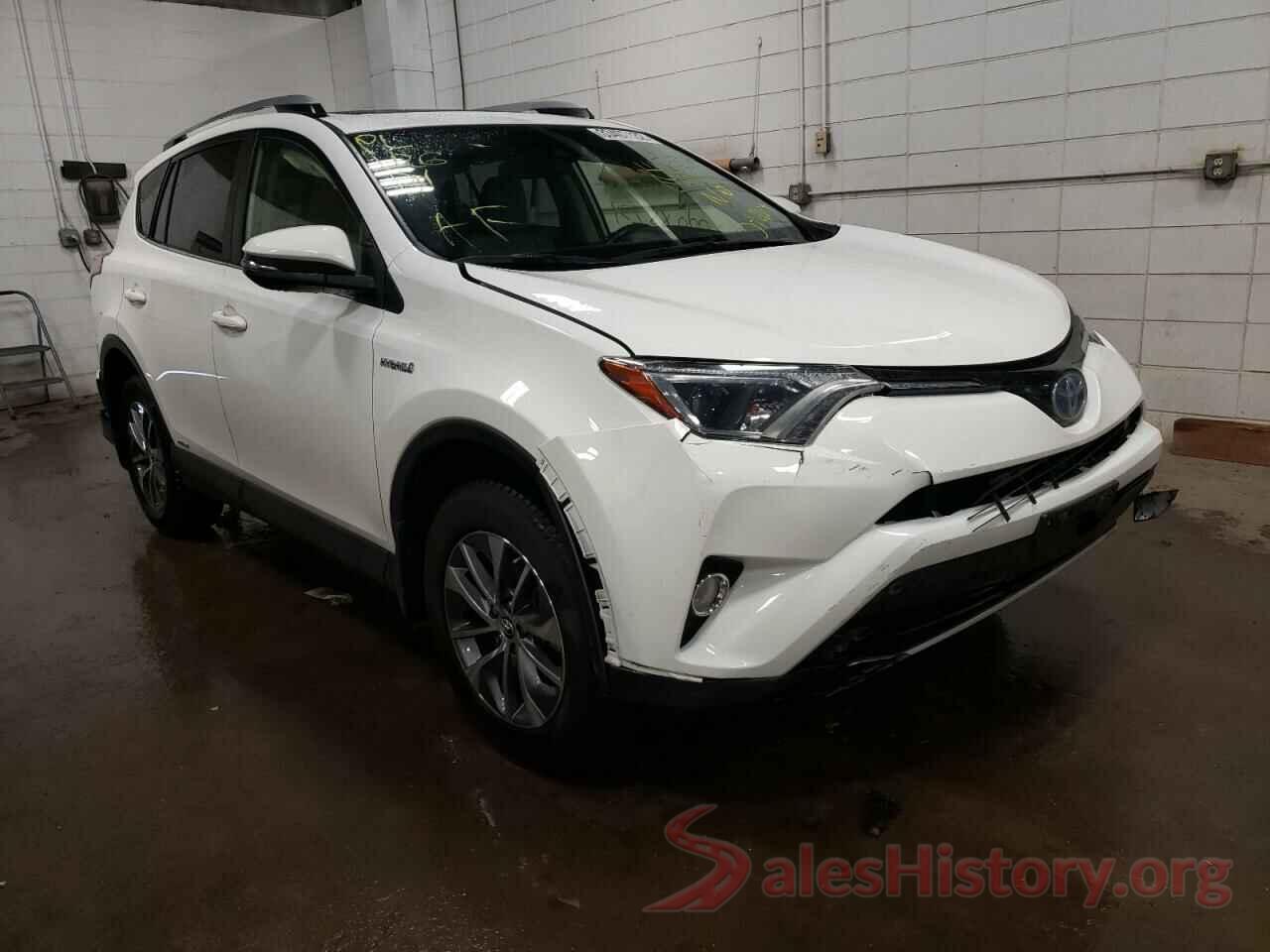 JTMRJREV7HD119133 2017 TOYOTA RAV4