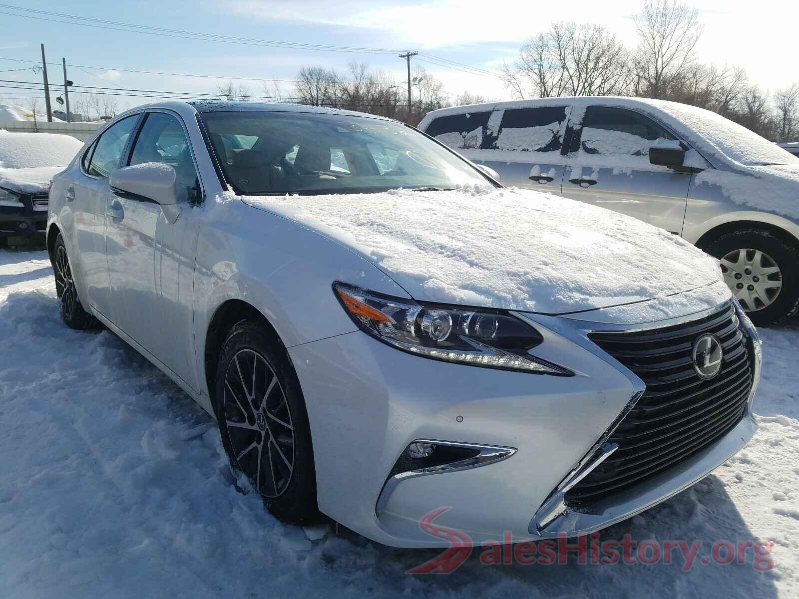 58ABK1GG9JU112161 2018 LEXUS ES350