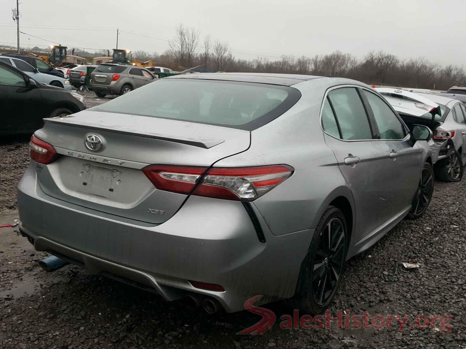 4T1B61HK4JU129884 2018 TOYOTA CAMRY