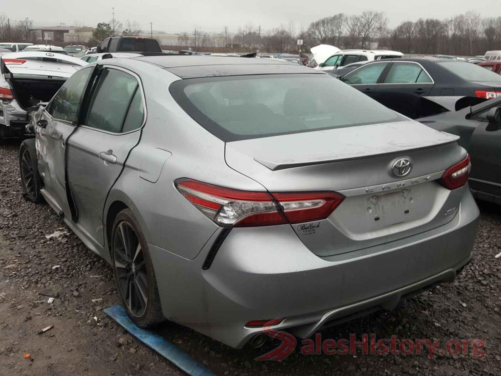 4T1B61HK4JU129884 2018 TOYOTA CAMRY