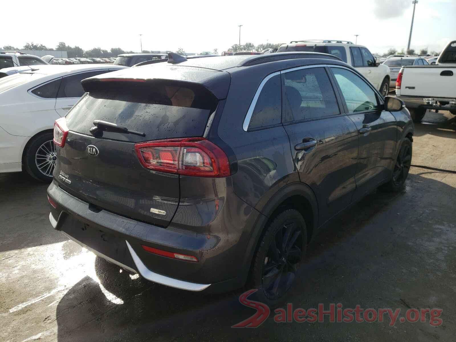 KNDCC3LC1J5141210 2018 KIA NIRO