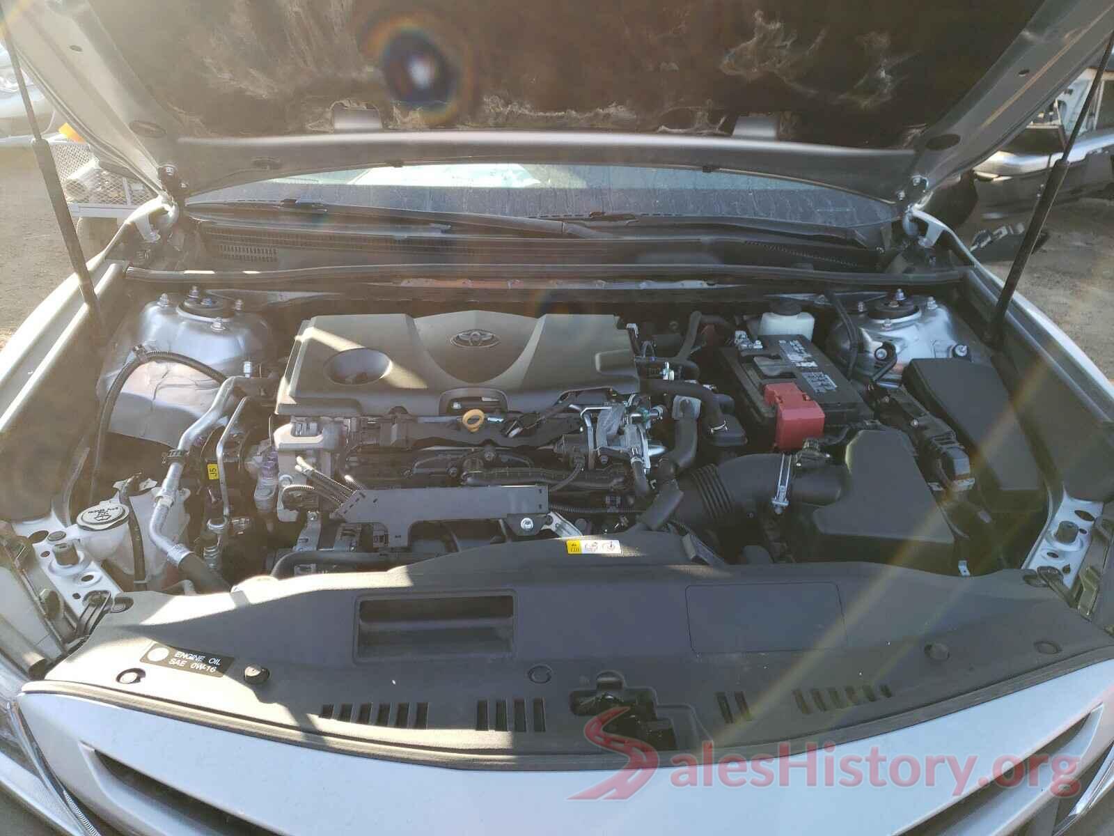 4T1B11HK8JU609540 2018 TOYOTA CAMRY